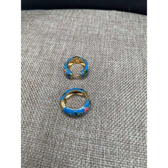 Bundle of Earrings Four Pair of Blue Colored Assorted Styles - Picture 5 of 12